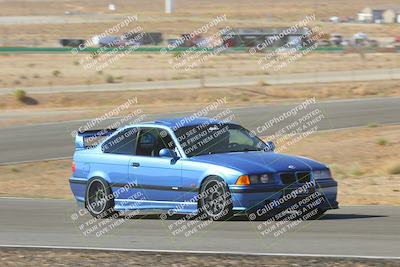media/Oct-01-2022-Team Topak Racing (Sat) [[f860fb51be]]/2-Inter Low 2/session 1 turn 3/